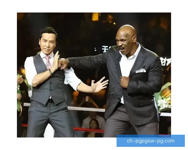 拳击传奇:重返擂台,再续辉煌 拳击传奇:重返擂台,再续辉煌